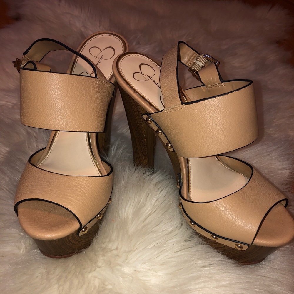 Jessica Simpson Pumps - Picture 2 of 3